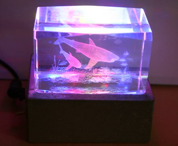 Laserkristall mit Beleuchtung